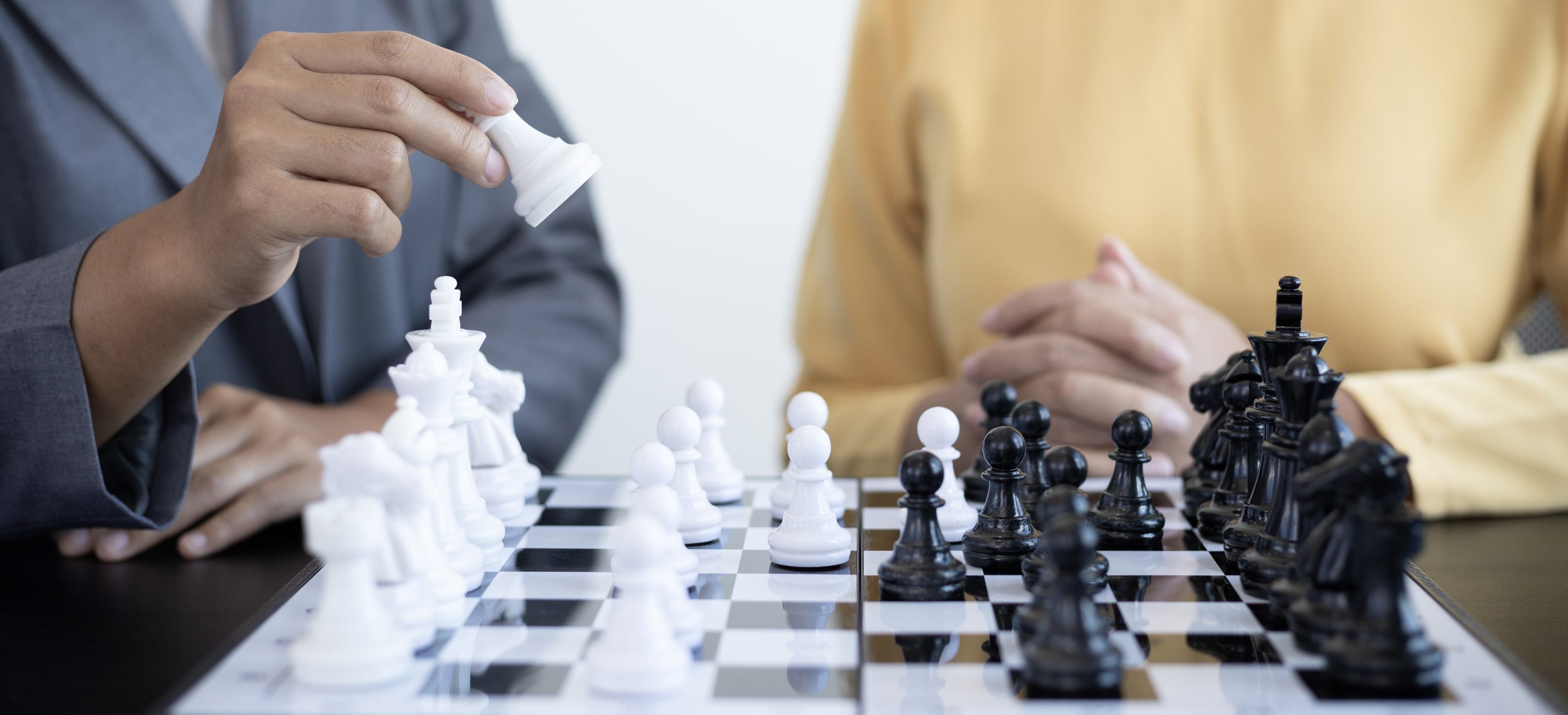 strategic-openings-winning-chess-and-sales-conversations-from-the-start